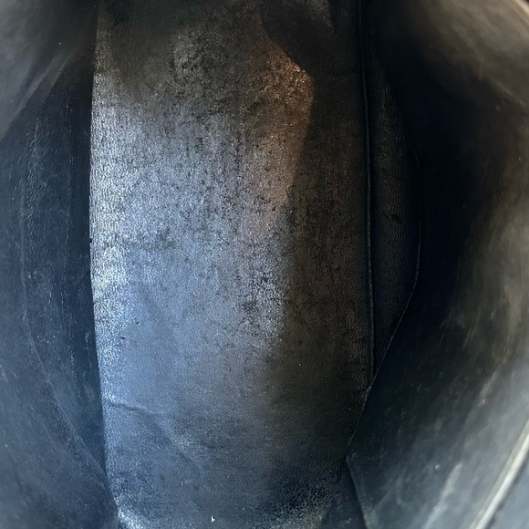 CHANEL Black caviar Quilted Tote with Gold medallion Charm - Picture 4 of 6